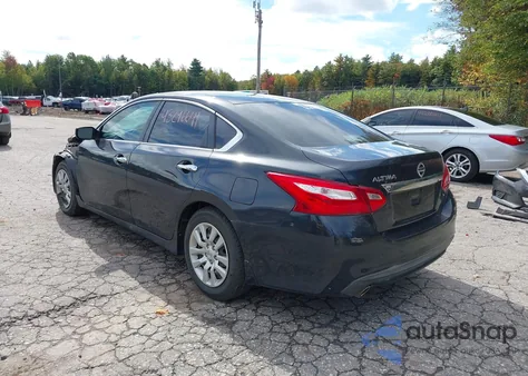 2017 Nissan Altima 2.5 S z USA, uszkodzony, nr VIN 1N4AL3AP0HC268653